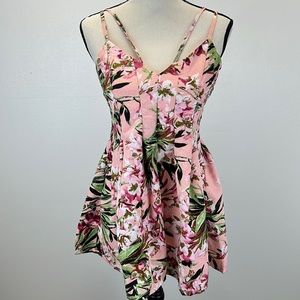 ⭐️🌸Oxford Circus pink floral corset top shorts romper size medium